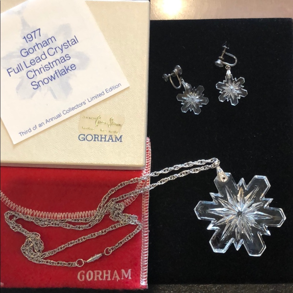Vintage Gorham snowflake clip on & necklace set